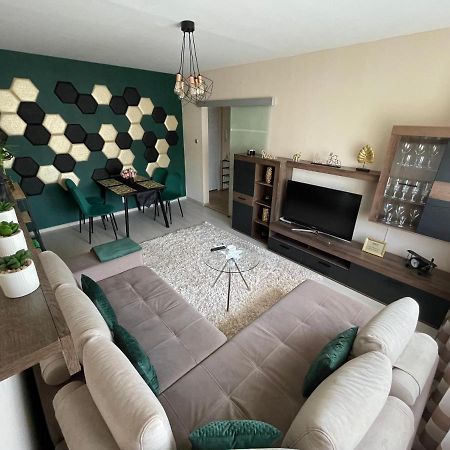 Bella Apartman Дебрецен Екстериор снимка