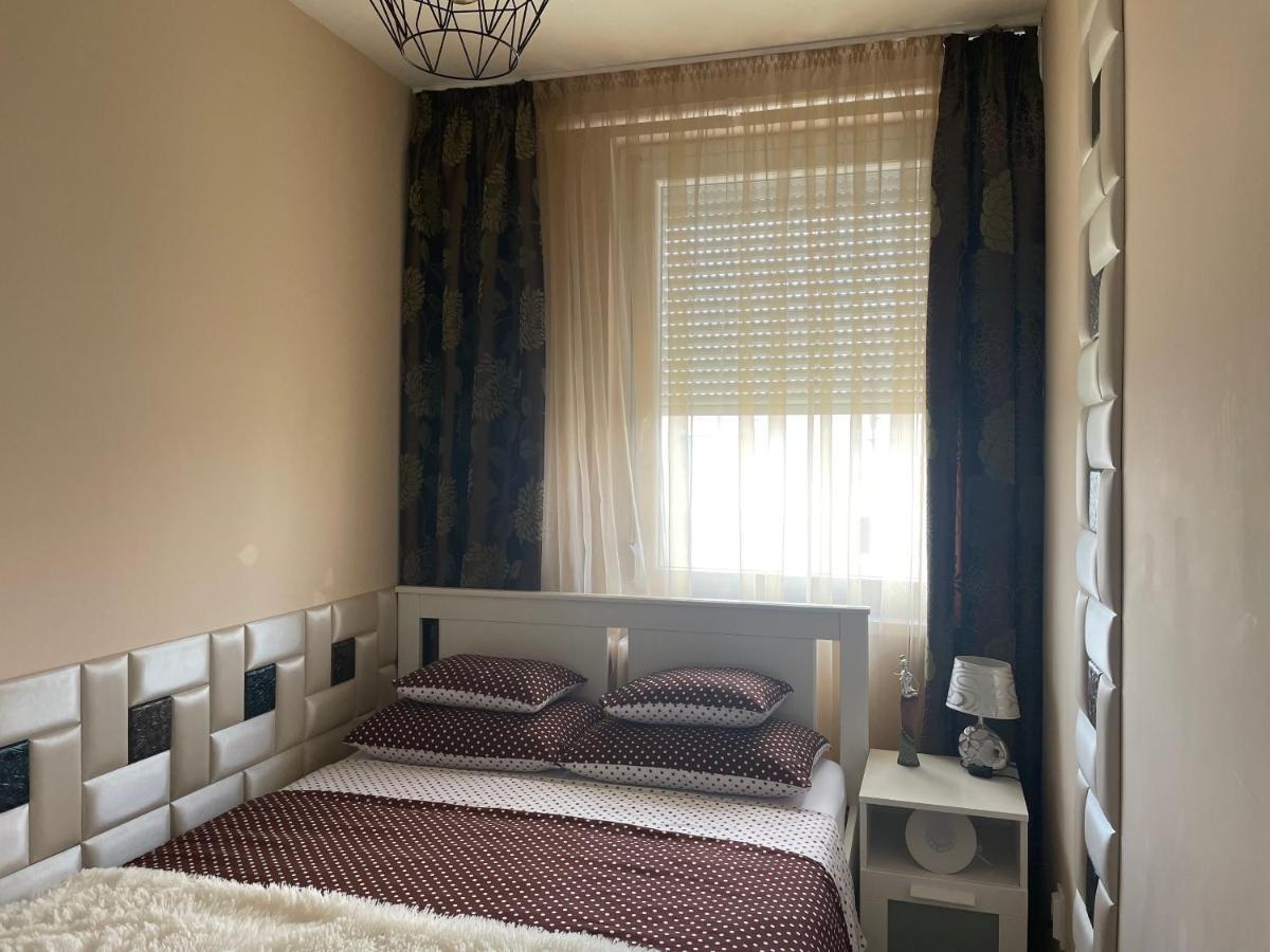 Bella Apartman Дебрецен Екстериор снимка