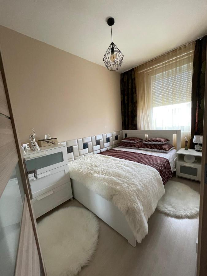 Bella Apartman Дебрецен Екстериор снимка