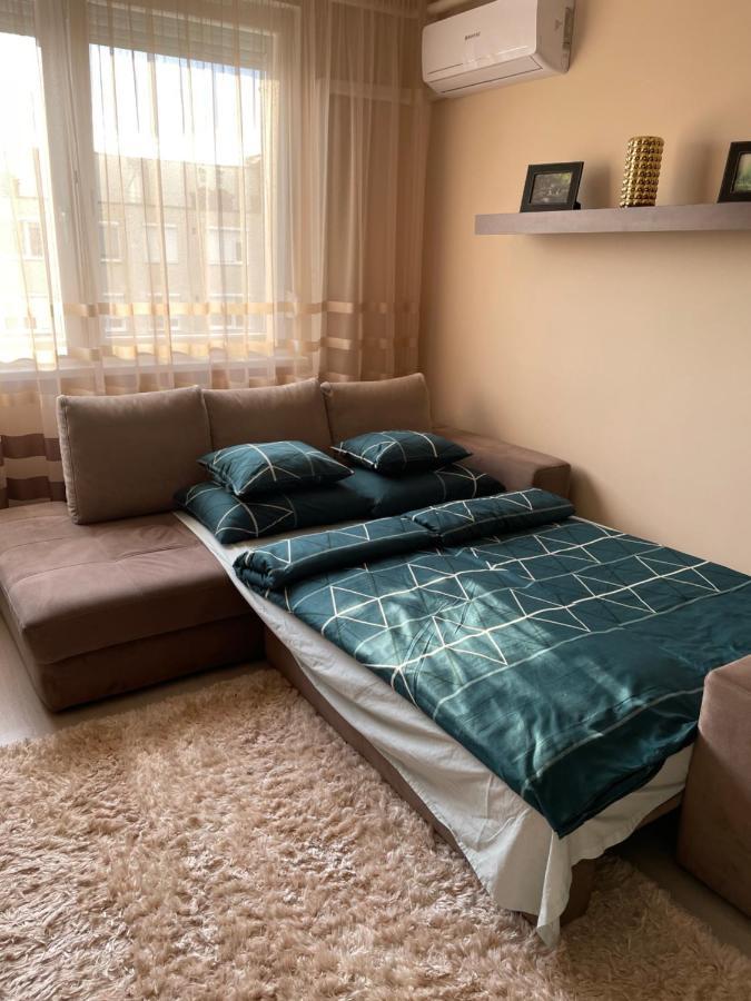 Bella Apartman Дебрецен Екстериор снимка